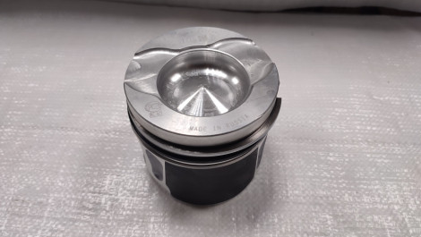 Гільза + поршень + кільця + палець (Далекобій) ЄВРО - 1,2 (4 мм маслознім. кільце) для КамАЗ 740.30-1000128 / КМЗ
