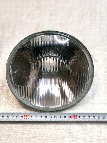 Оптика фары галогеновая с подсветкой для КамАЗ 62-3711200-10