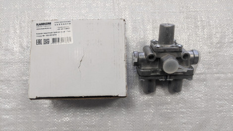 Клапан захисний потрійний для КамАЗ 100-3515210 / КАМКОМ