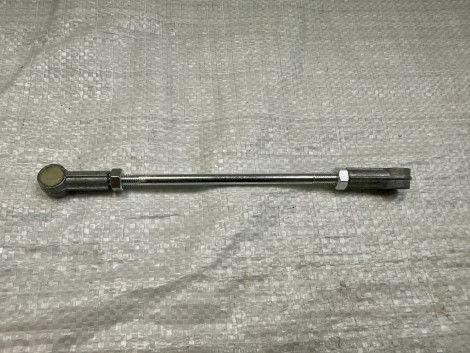 Тяга стеклоочистителя левая (короткая) УРАЛ, ЗИЛ для УРАЛ 440-0-5205400
